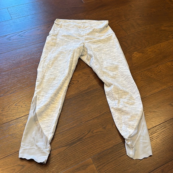 Lululemon. Striped, Align leggings. EUC. - Picture 1 of 4